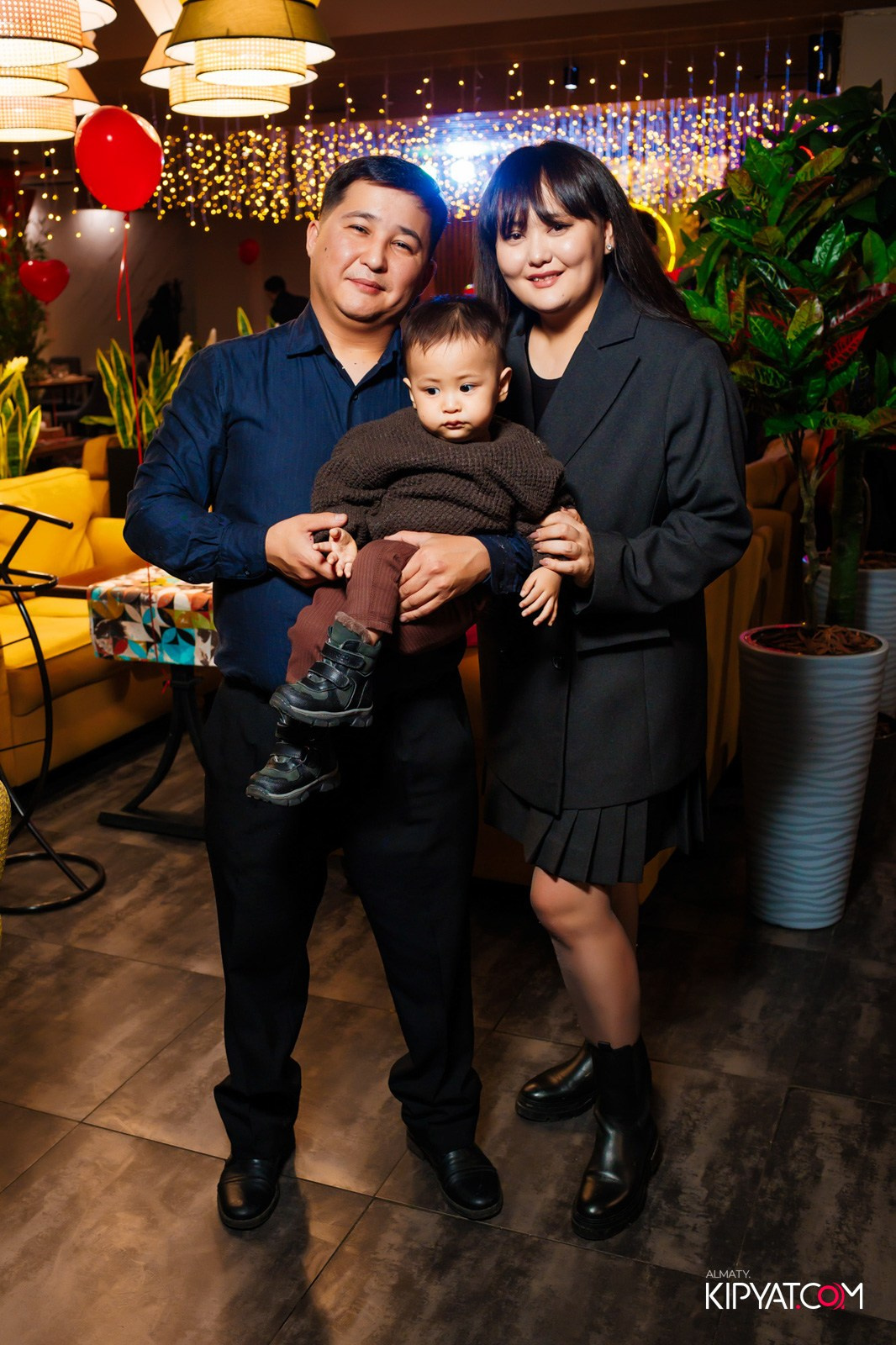 LIFE GRILL CAFE. КИПЯТКОМ АЛМАТЫ!