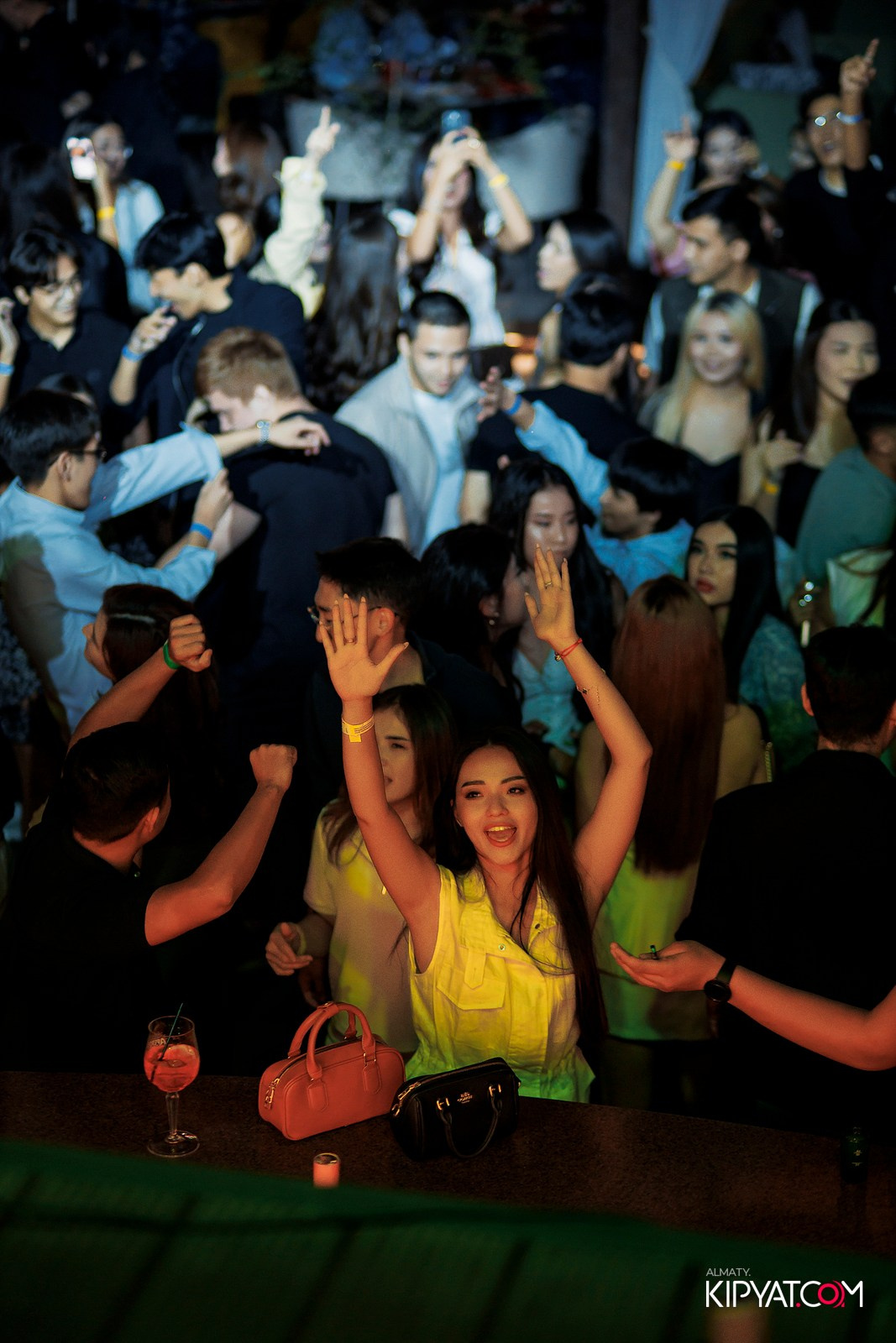 EVENT BAR. КИПЯТКОМ АЛМАТЫ!