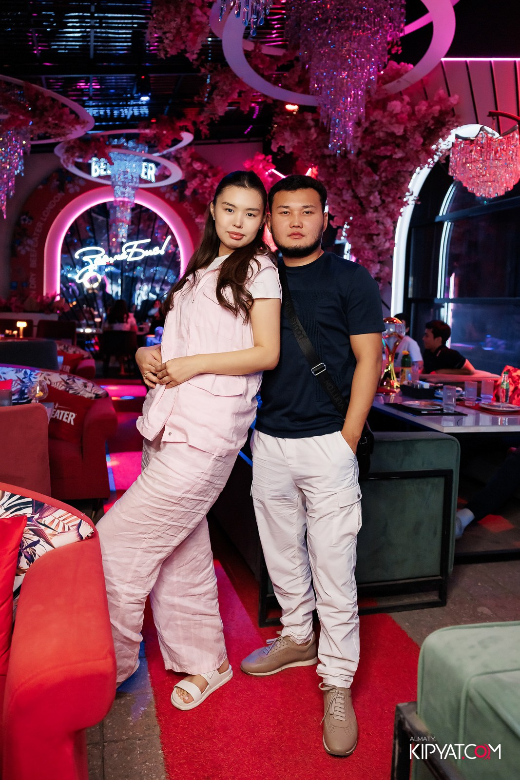 ЗАЯ, НА БИС. КИПЯТКОМ АЛМАТЫ!