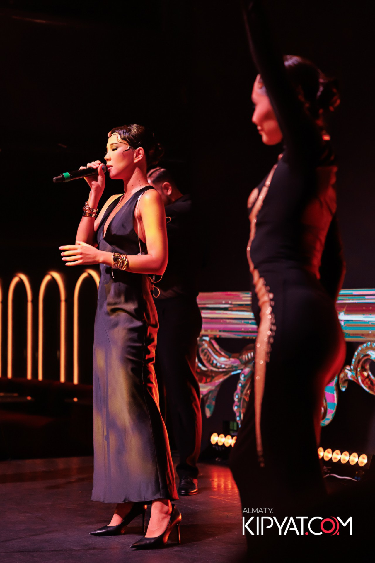 QUEEN. КИПЯТКОМ АЛМАТЫ!