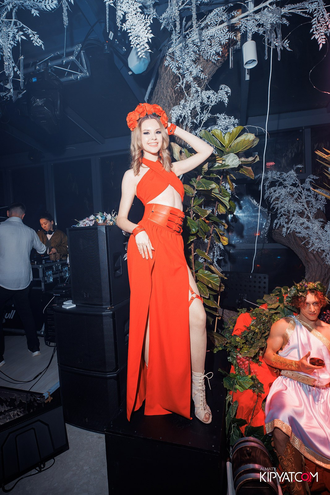 EDEN BAR & RESTAURANT. КИПЯТКОМ АЛМАТЫ!