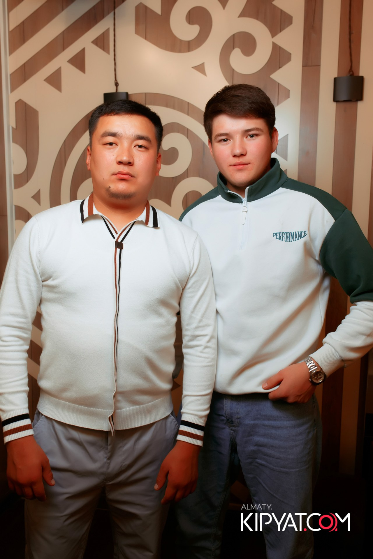 УХО И МЕДВЕДЬ НА САИНА. КИПЯТКОМ АЛМАТЫ!