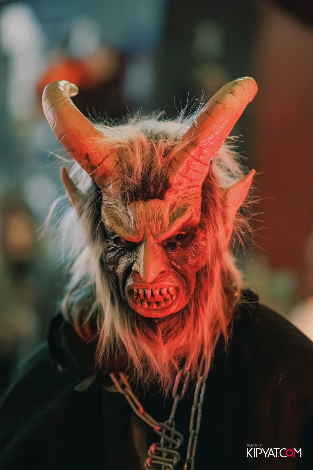 MERRY CREEPYSTMASS AND SPOOKY NEW YEAR — QUEEN OF THE DARKNESS BAR. КИПЯТКОМ АЛМАТЫ!