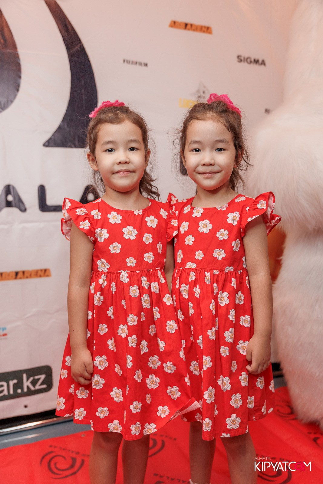 ПРЕЗЕНТАЦИЯ 10 ГРУППЫ КИНОПРОЕКТА STARBALALAR. КИПЯТКОМ АЛМАТЫ!