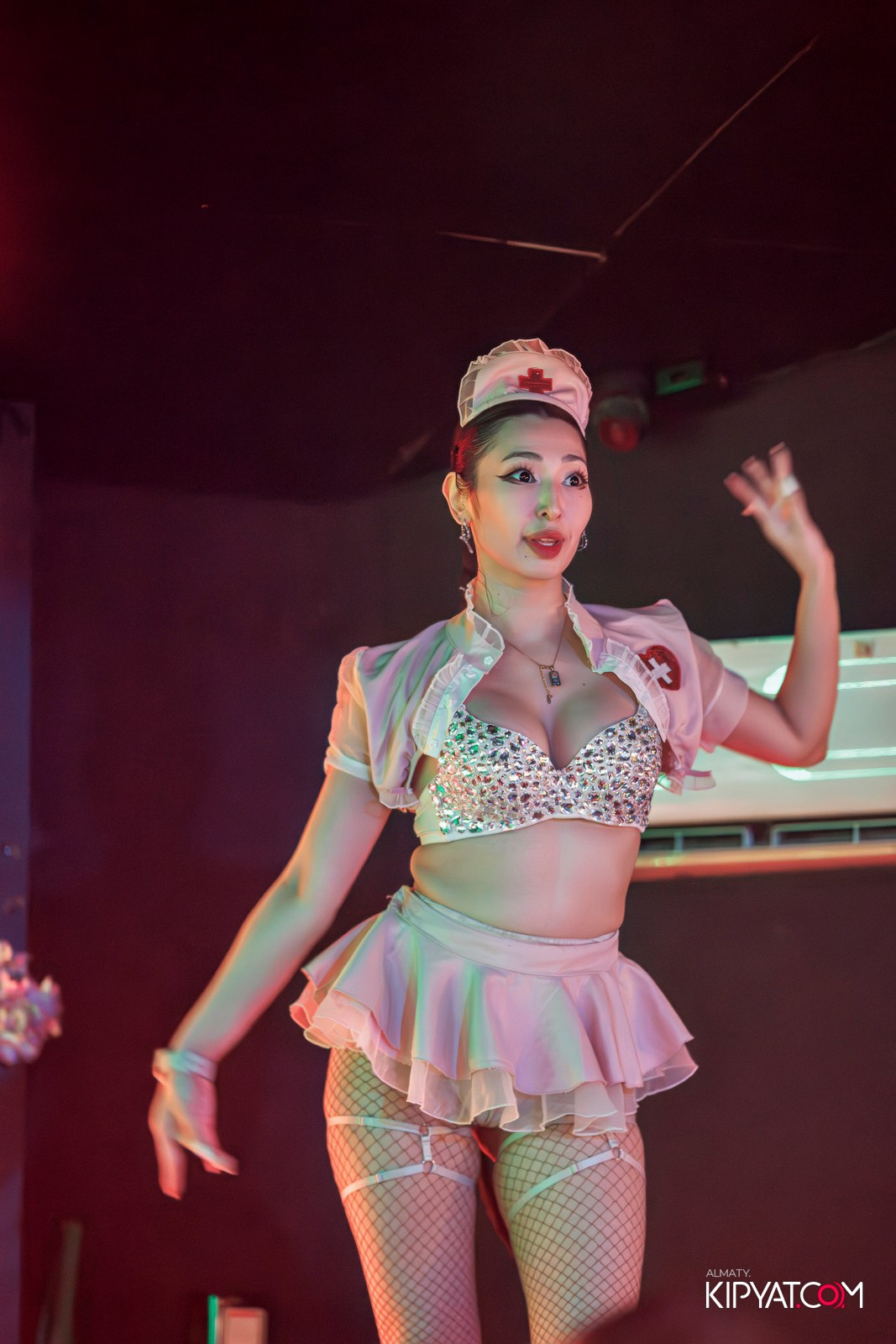 UYAT EMES BAR. КИПЯТКОМ АЛМАТЫ!