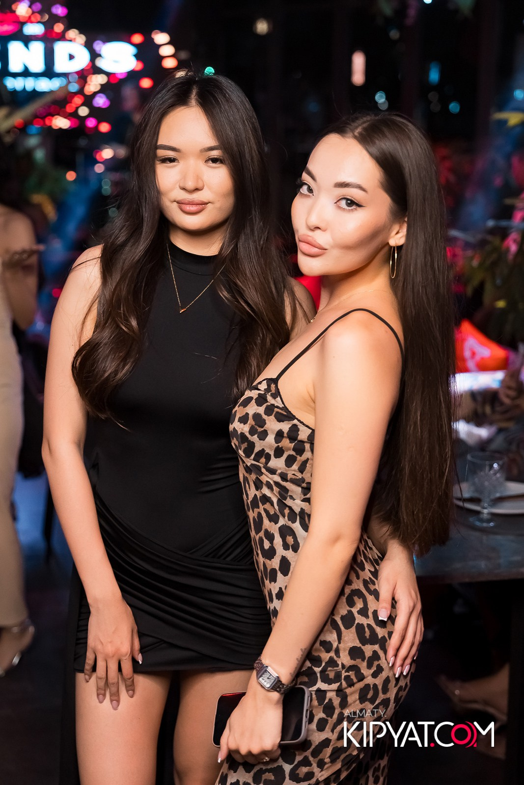 FRIENDS BAR & TERRACE. КИПЯТКОМ АЛМАТЫ!