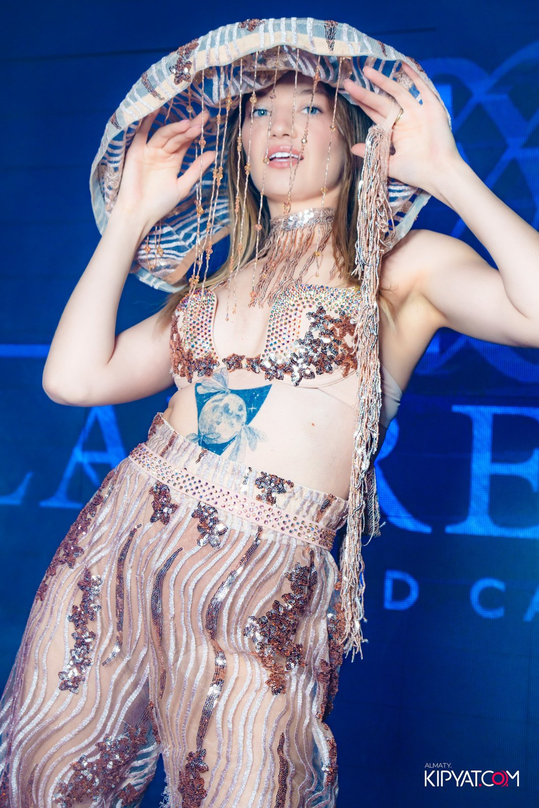 LAUREATE KARAOKE HALL. КИПЯТКОМ АЛМАТЫ!