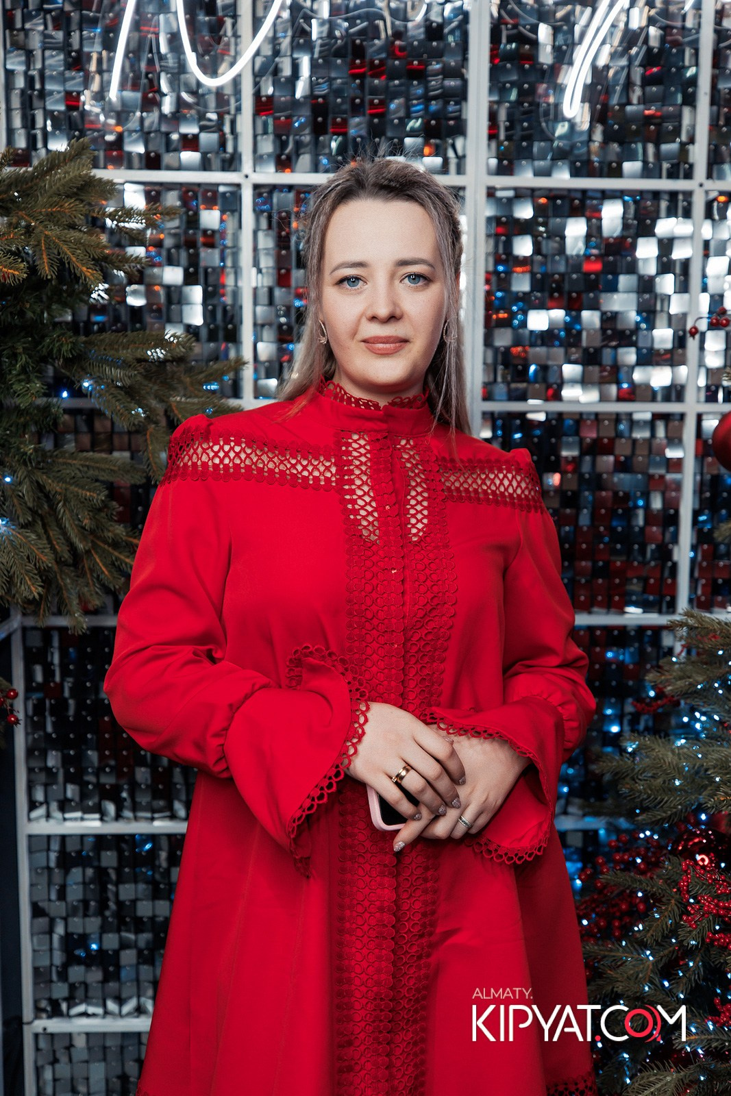 FRIENDS BAR & TERRACE. КИПЯТКОМ АЛМАТЫ!