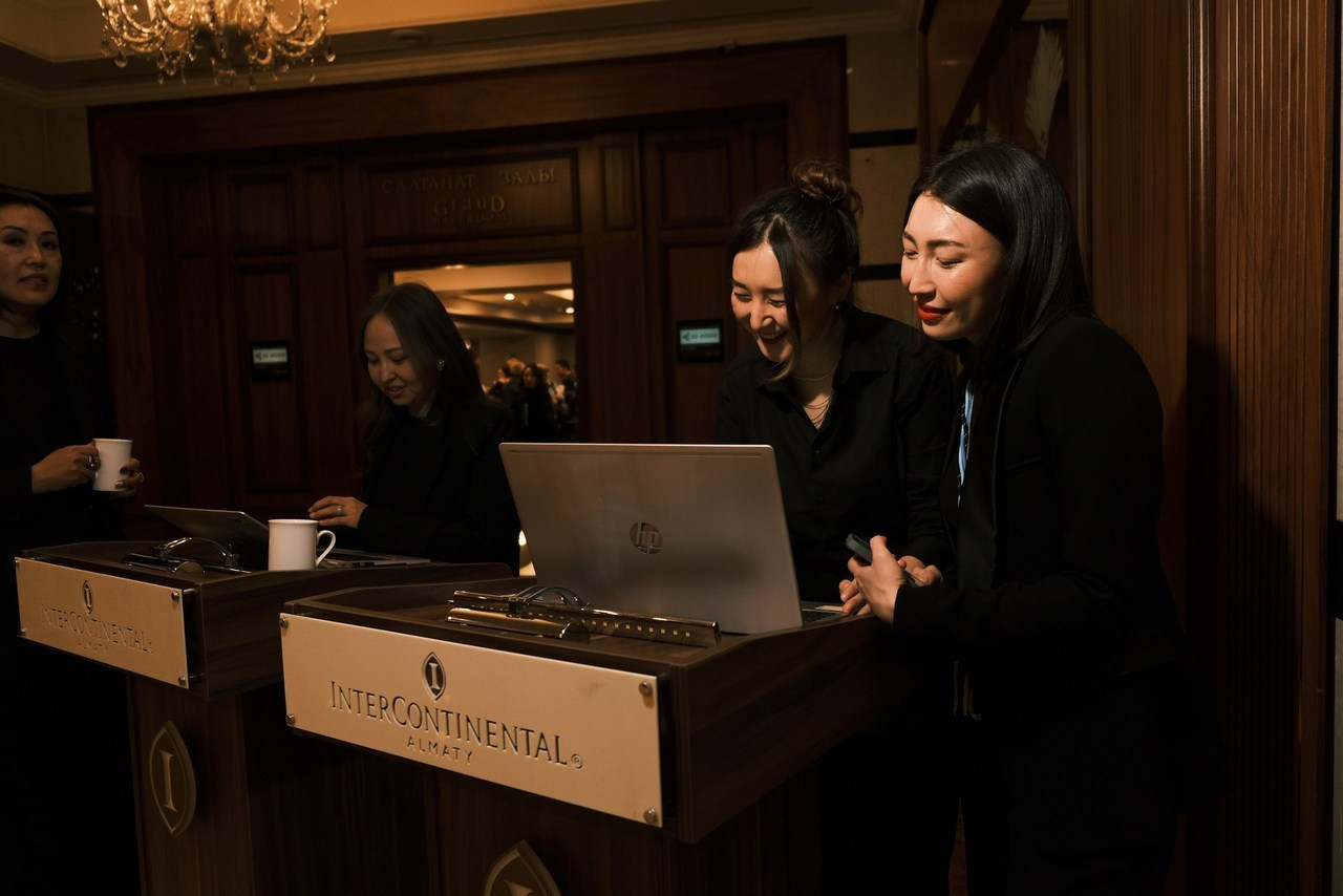 Отзывы. Портреты и репортажные съемки с душой: ваш уникальный момент в объективе Руфата, профессионального фотографа Алматы