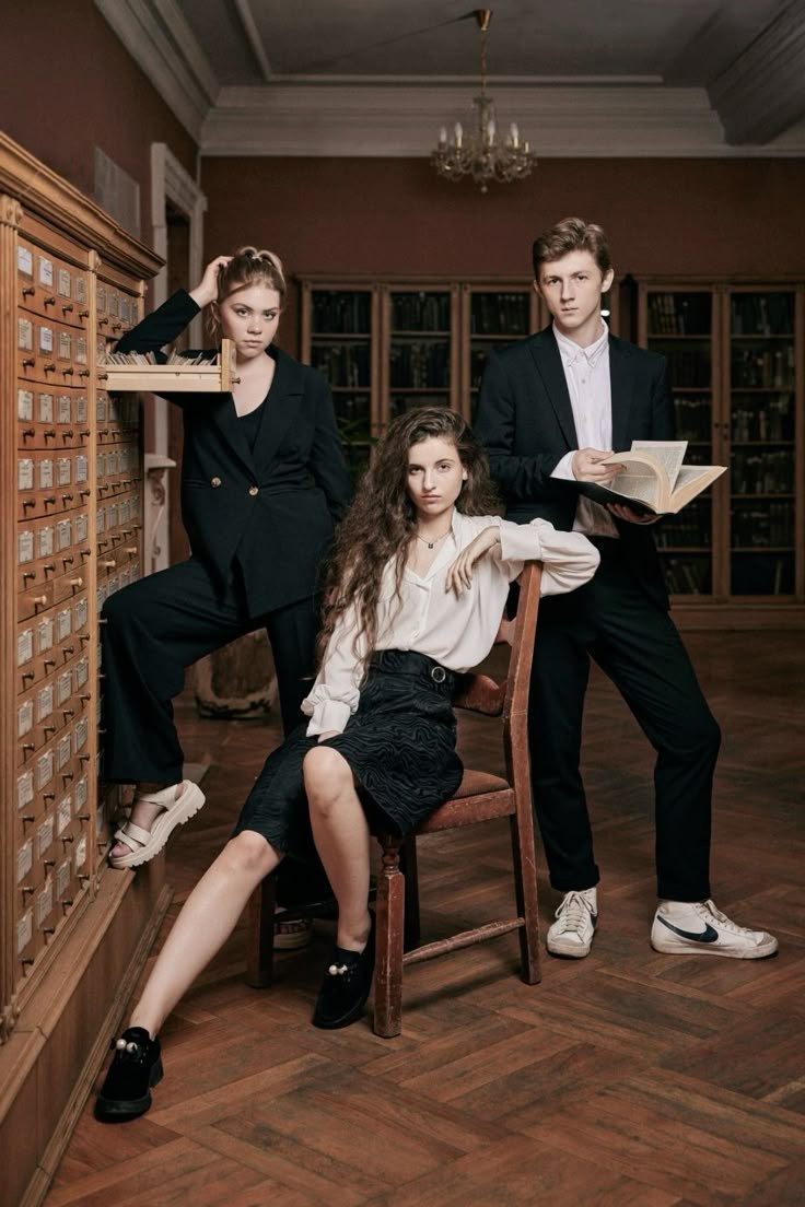 9-11 класс. XPLACEMEDIA — Виньетки в Актобе. Выпускные альбомы в Актобе