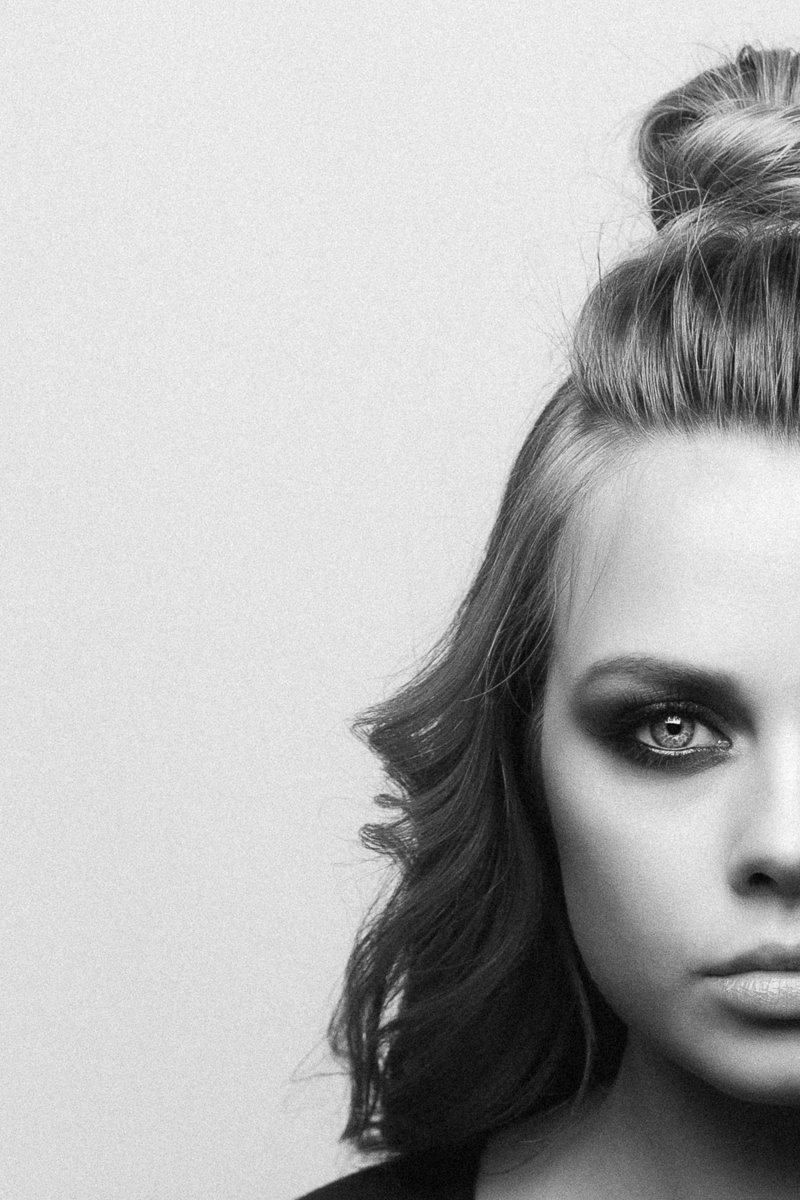 Стильные студийные съемки. Александр Чернин. Семейный и событийный фотограф