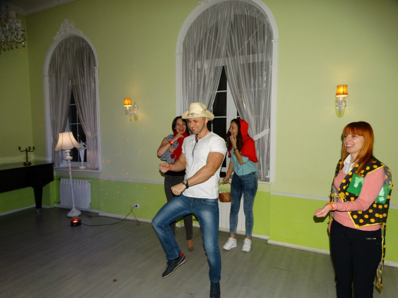 «Весенний переполох» Загородный выезд | 16-17.04.2016. Галерея Фантим