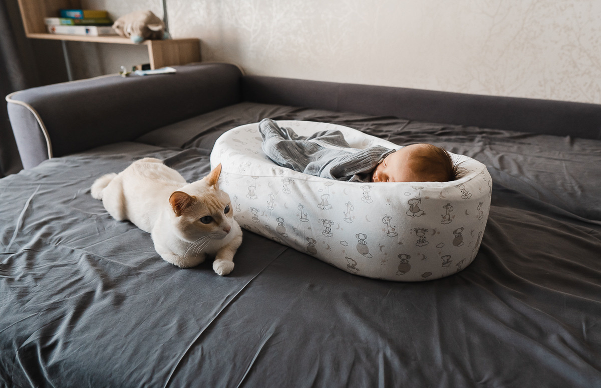 Домашняя фотосессия новорожденного в Воронеже. Фотограф для семей и экспертов в г. Воронеж Ирина Круглова