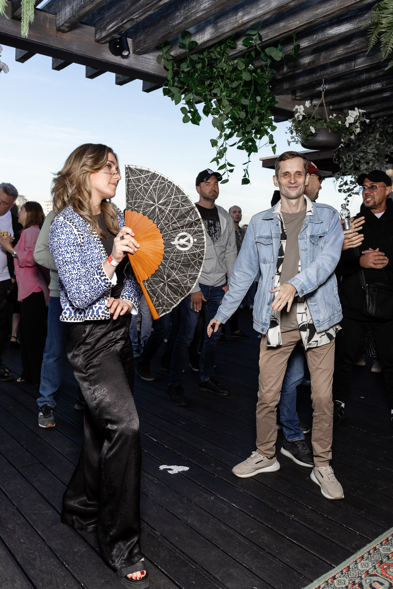 Odyssey partry. Ещё не вечер Viktor Petrov Birthday. Фотограф в Санкт-Петербурге — Сергей Петров