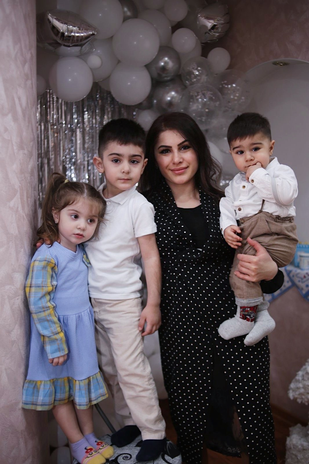 Юрка 1 годик. Фотограф Пирумян Анна. г. Сургут, г. Воронеж