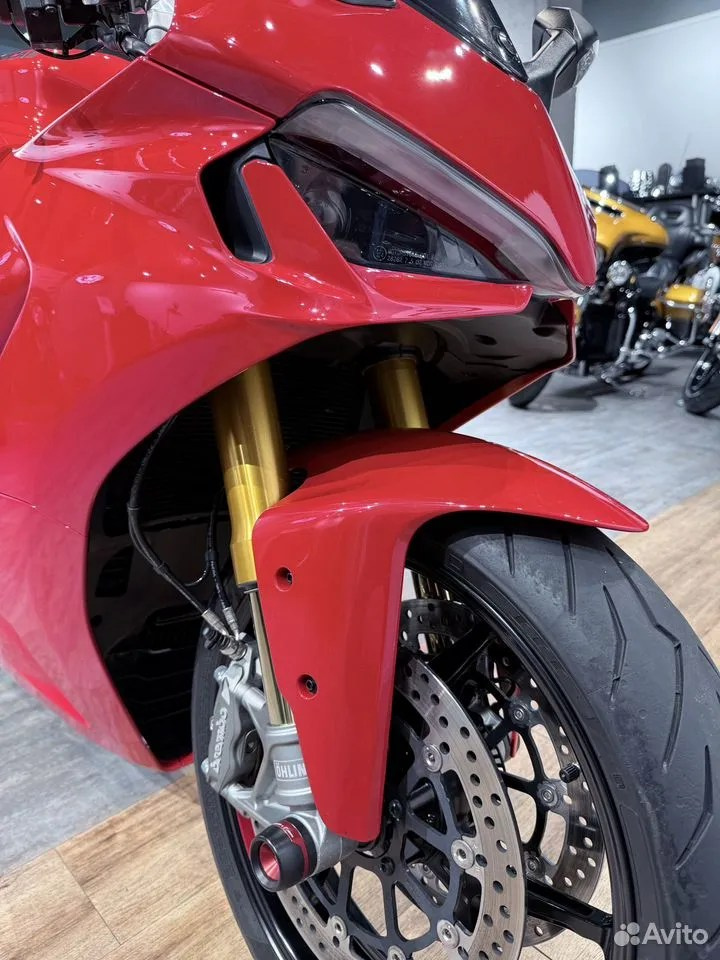 Купить 2023 Ducati Supersport 950S — подробнее на сайте. Hello Davidson, Москва. Только хорошие мотоциклы…