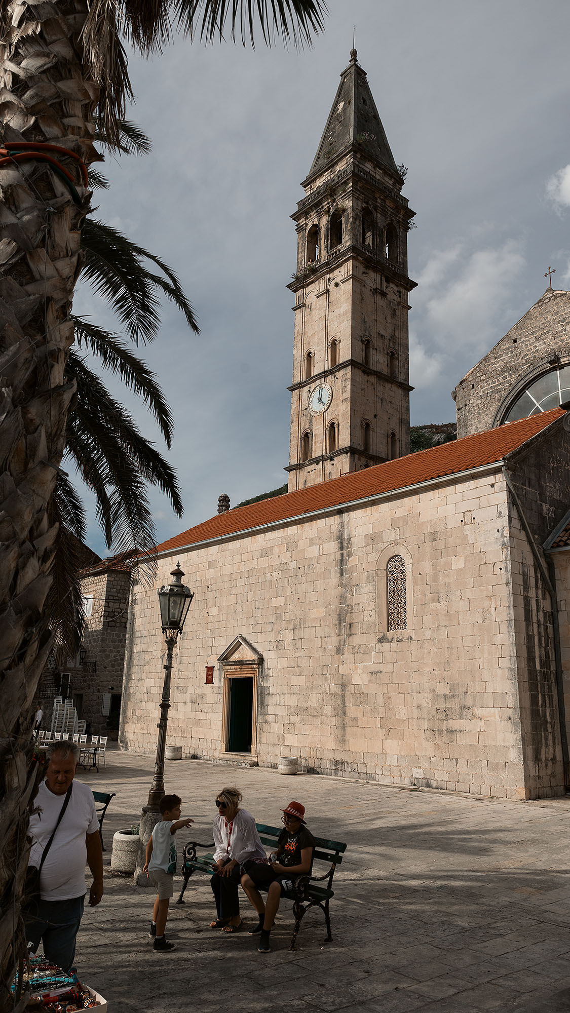 Рисан и Пераст. Портретный фотограф, контент фотограф, продающие фото в Москве и МО