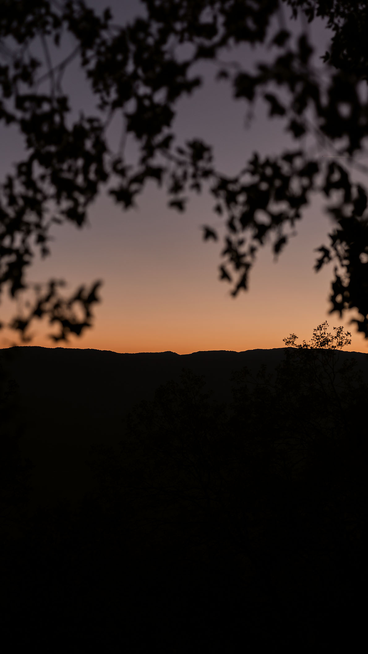 Монастырь Острог и дорога к нему. Портретный фотограф, контент фотограф, продающие фото в Москве и МО