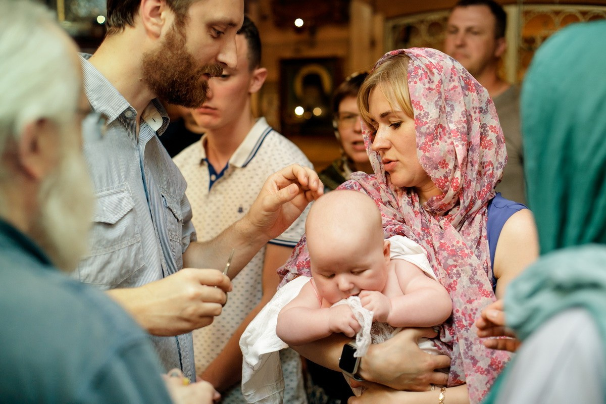 Крещение Храм всех Русских святых. п.Сосново. Фотограф на крещение в Санкт Петербурге