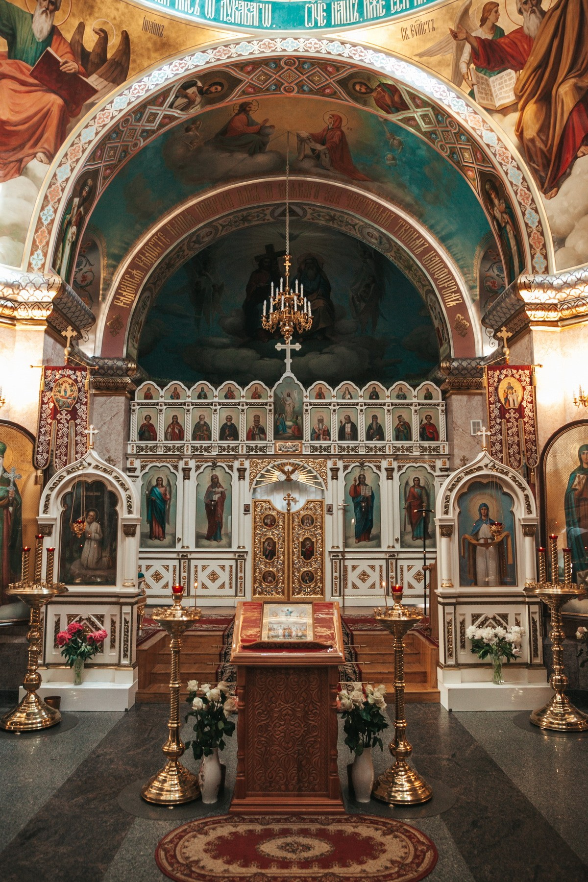 Крещение Церковь Веры, Надежды, Любови и матери их Софии. Фотограф на крещение в Санкт Петербурге