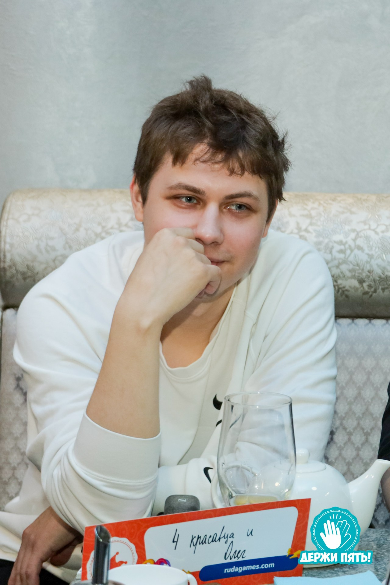 11 мая 2024 года. Фотограф в Губкинском | Александра Артамонова