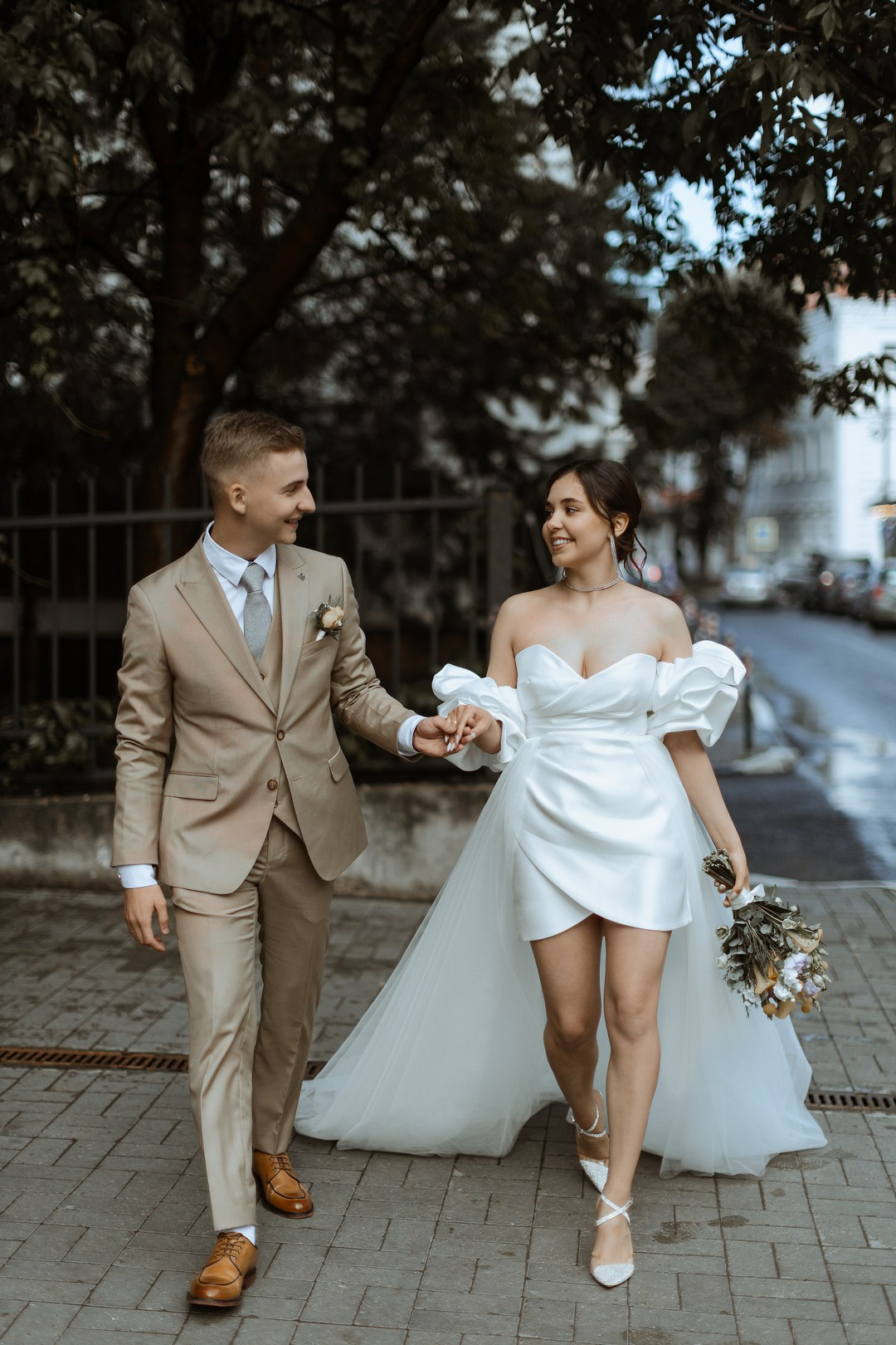  Вместе навсегда на площади Ломоносова