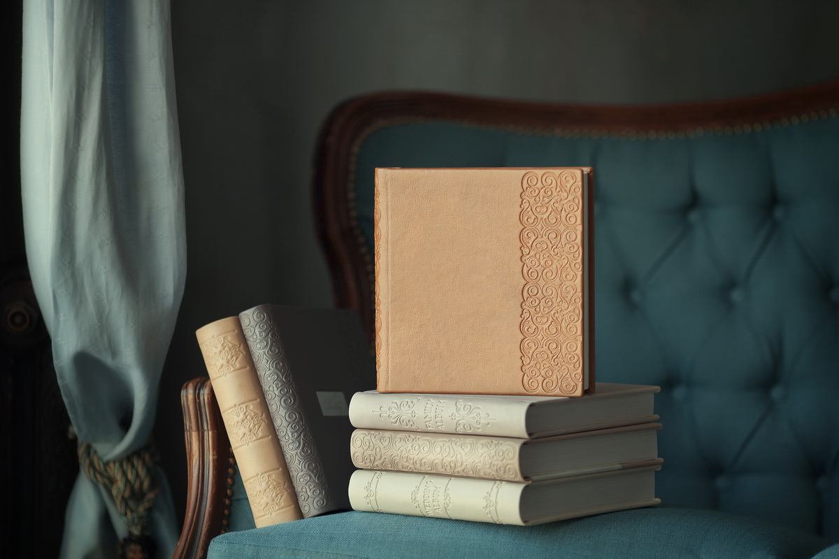 Напечатанные фотокниги. Репортажный фотограф в Москве Константин Дерягин