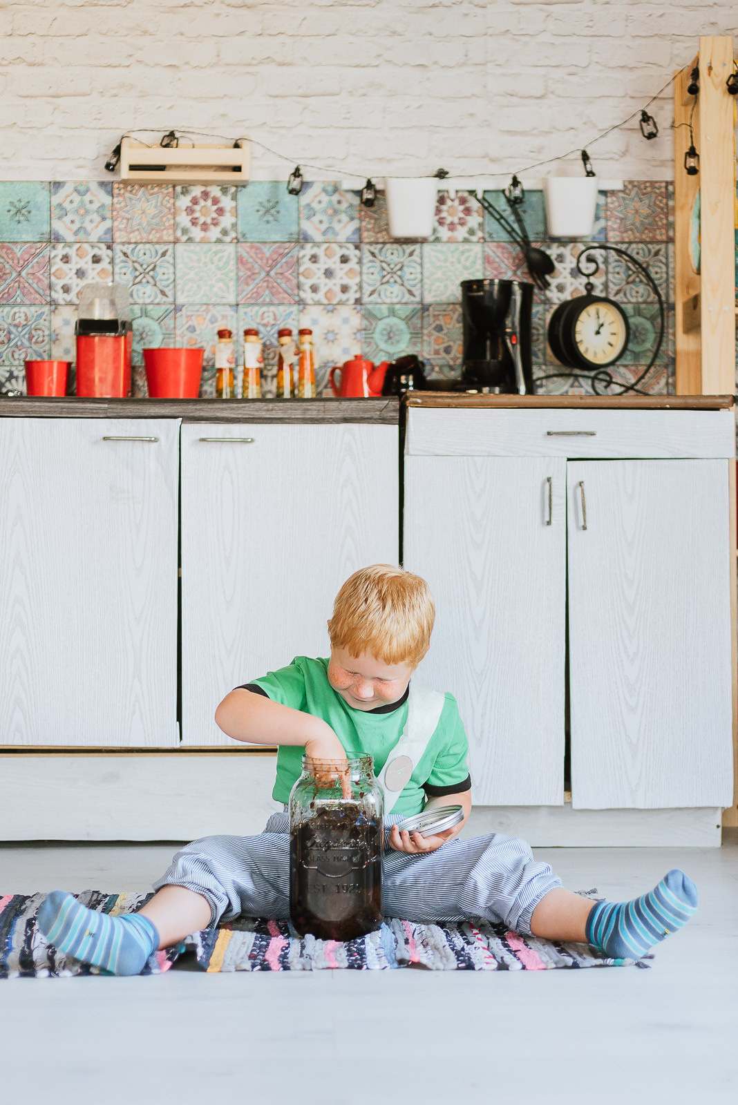 Савелий в образе Карлсона. Колодич Оксана детский и семейный фотограф