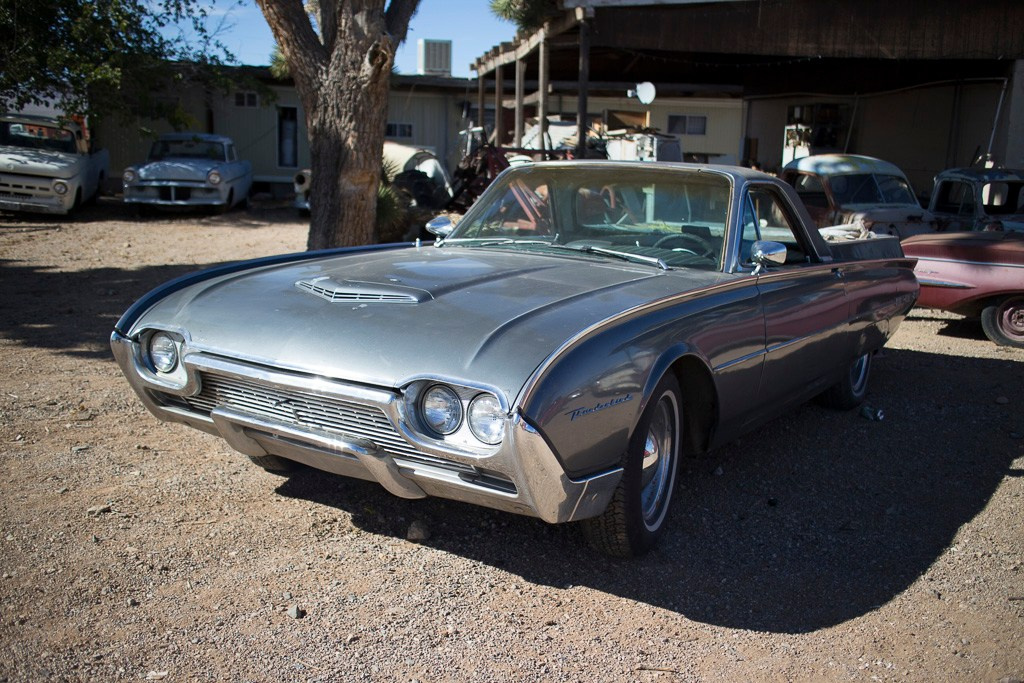 Ретро- авторазборка, США, 2013. Фотограф Василий Буланов