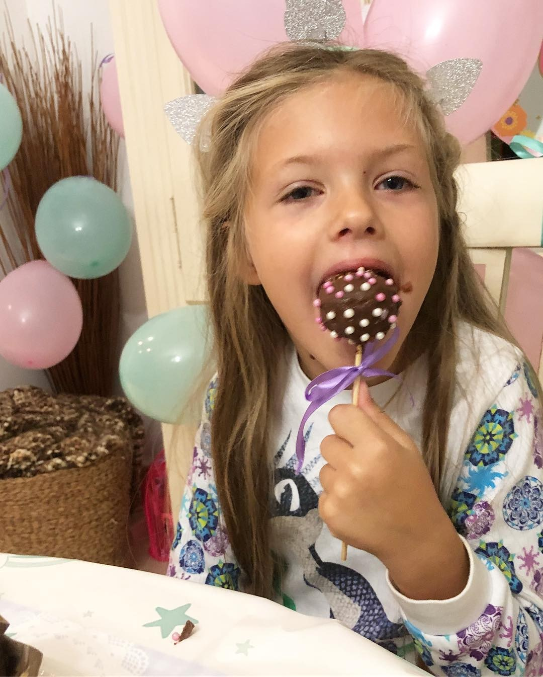 Anka`s Instagram. Заставка