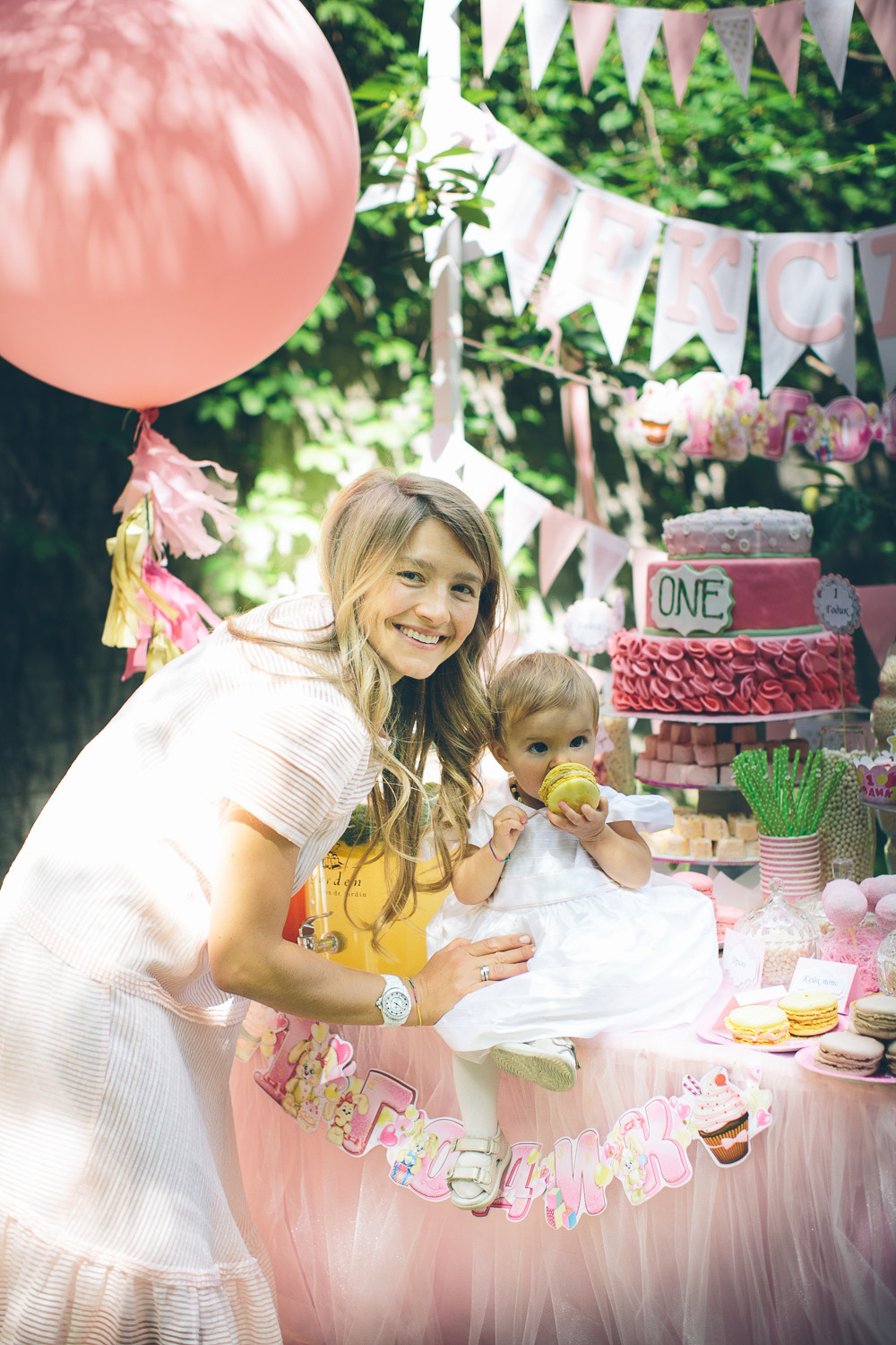 Саше 1 год, День рождения дома. Семейный фотограф Евгения Сурина