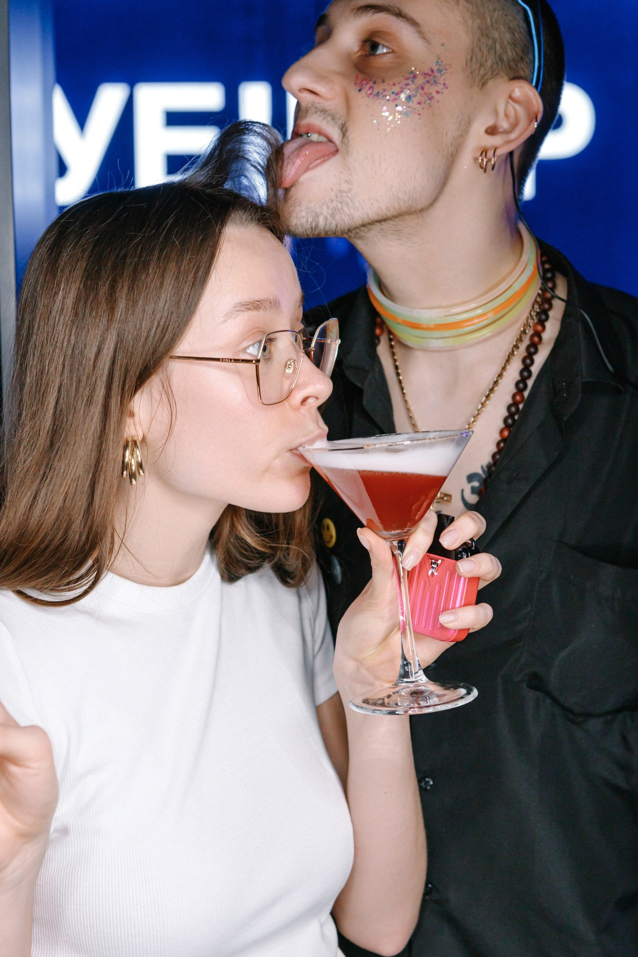 УЕ! БАР. Фотограф Владимир Молоканов