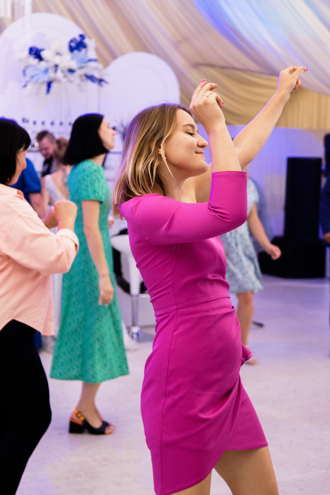 Свадьбы. Фотостудия во Всеволожске. Подходит для всех творческих проектов