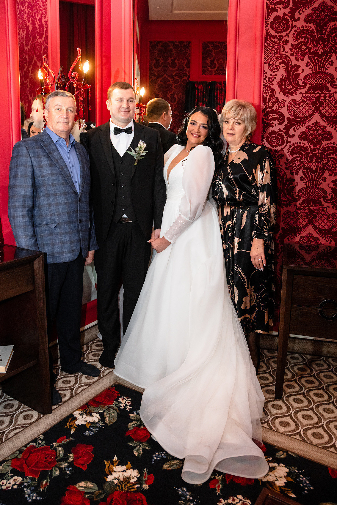 Свадьбы. Фотостудия во Всеволожске. Подходит для всех творческих проектов