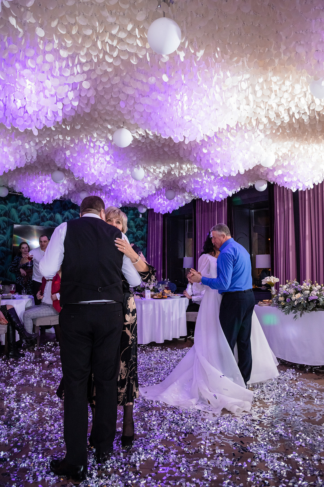 Свадьбы. Фотостудия во Всеволожске. Подходит для всех творческих проектов