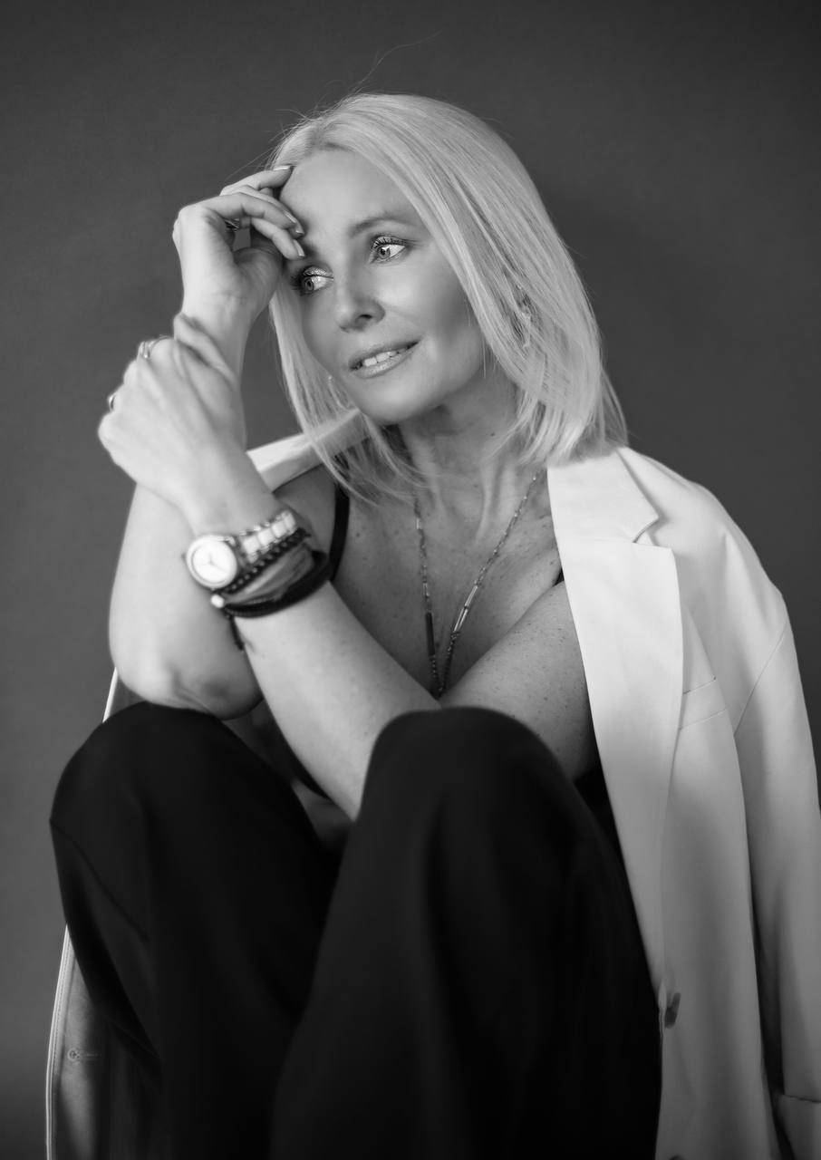 Портретный фотограф Ивона. Фотостудия во Всеволожске. Подходит для всех творческих проектов