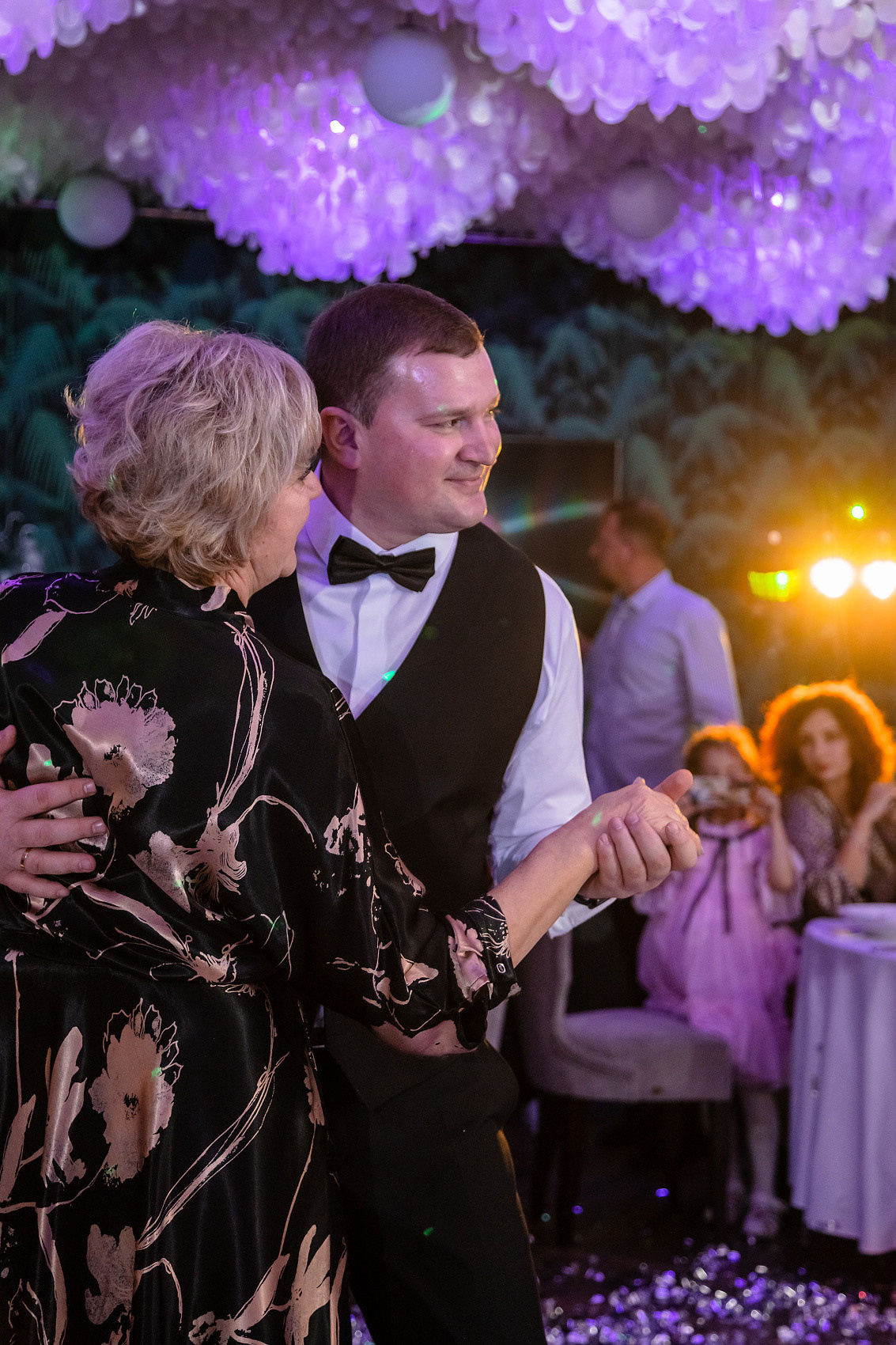 Свадьбы. Фотостудия во Всеволожске. Подходит для всех творческих проектов