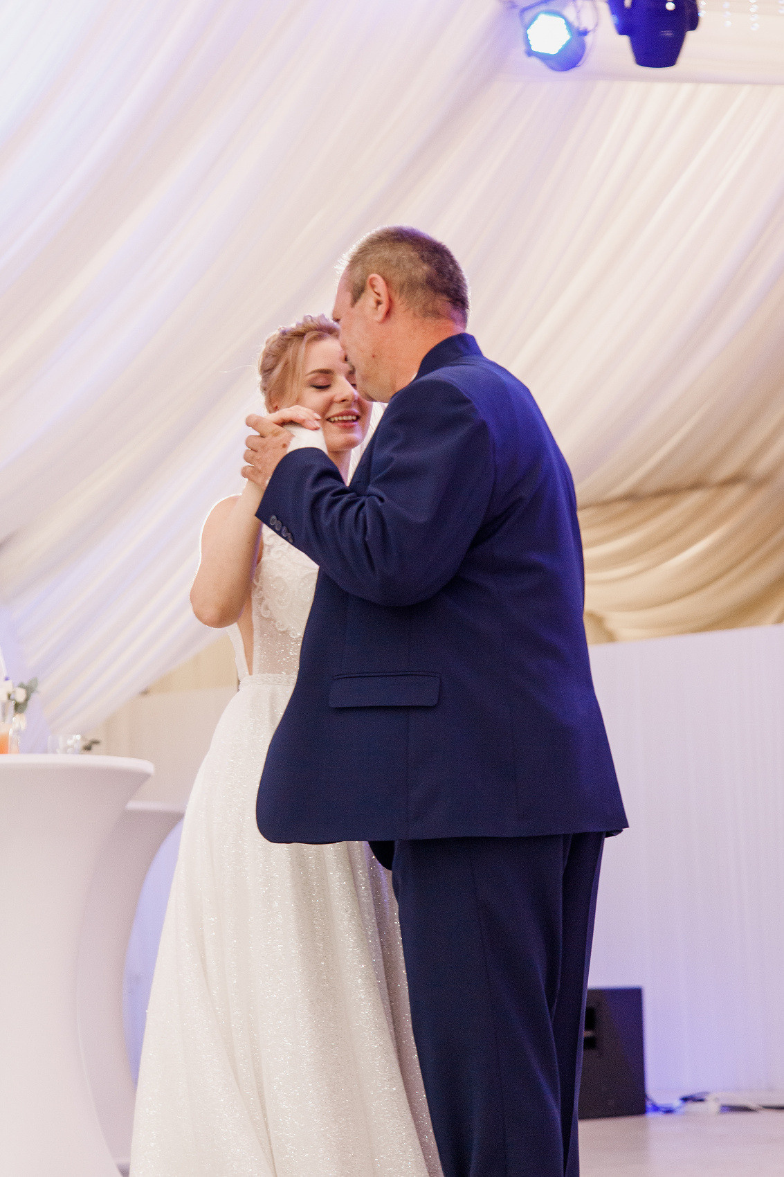 Свадьбы. Фотостудия во Всеволожске. Подходит для всех творческих проектов