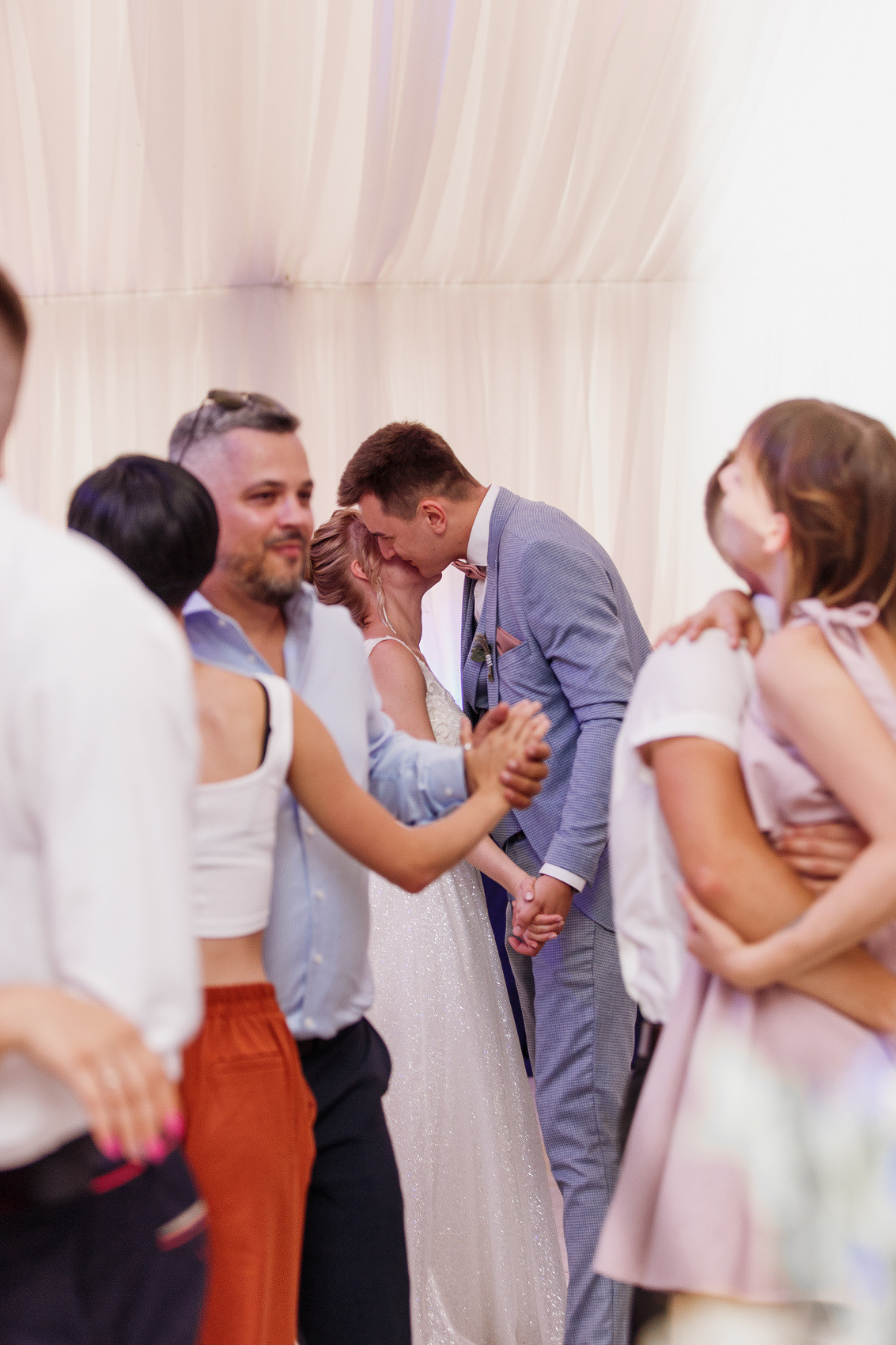 Свадьбы. Фотостудия во Всеволожске. Подходит для всех творческих проектов