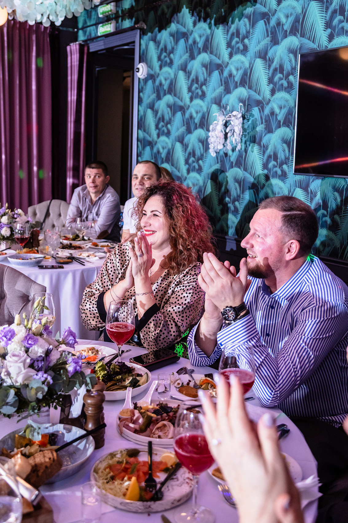 Свадьбы. Фотостудия во Всеволожске. Подходит для всех творческих проектов