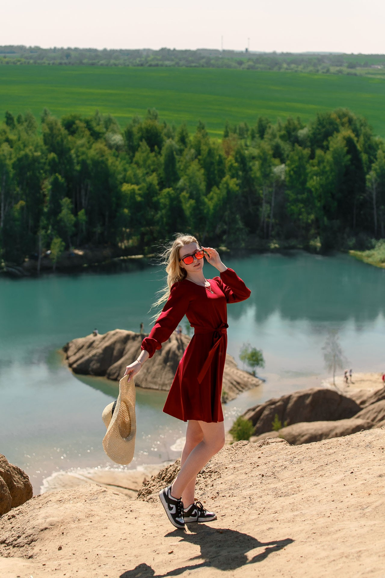 Летняя портретная фотосессия красивой девушки. Фотограф в Липецке, Ельце, Воронеже, Москве. Местоположение Кондуки или как их еще называют Романцевские горы