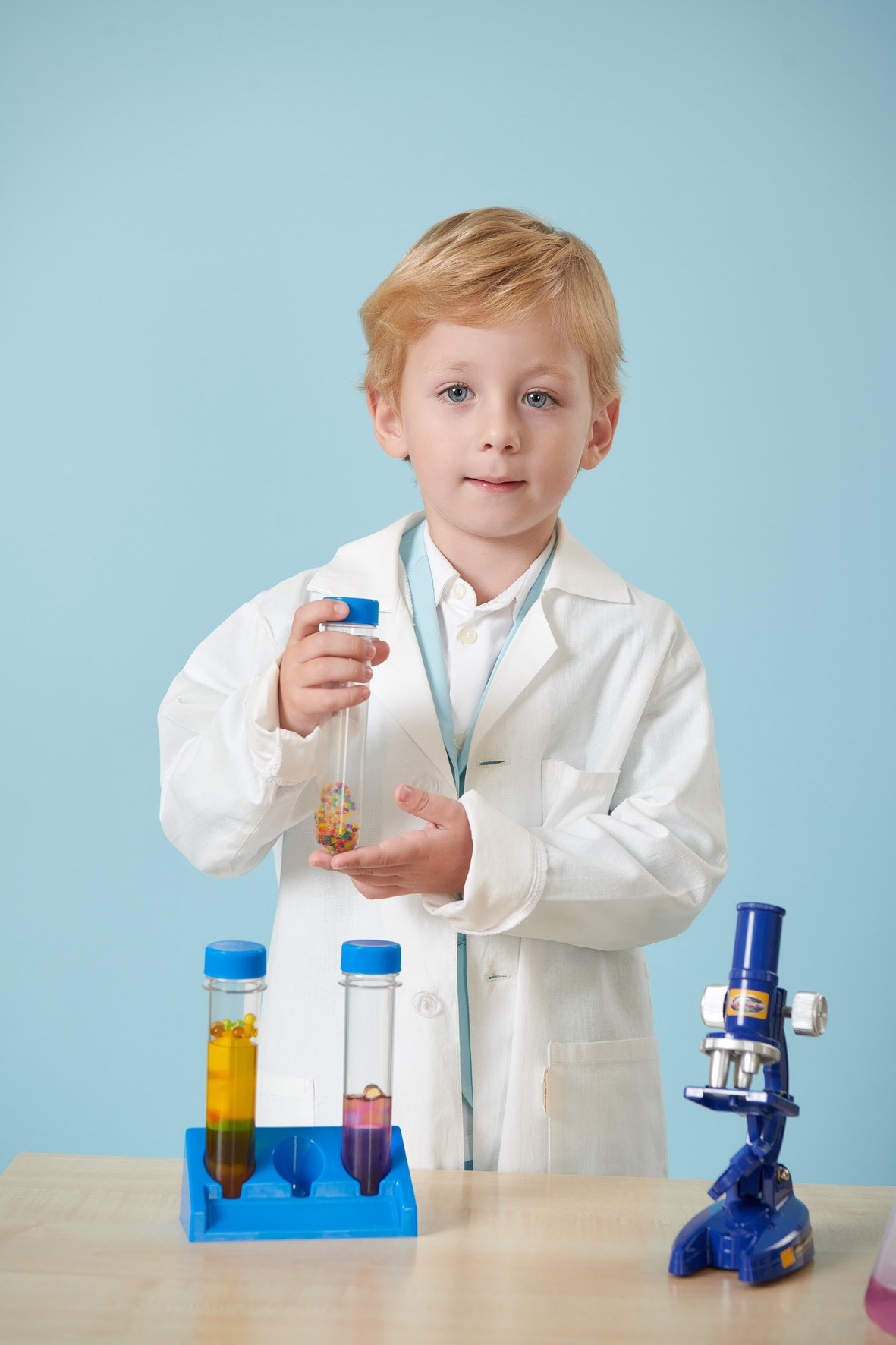 Лаборатория Чудес. Выпускные альбомы для детского сада, школы — Москва и область | Апрель Фото