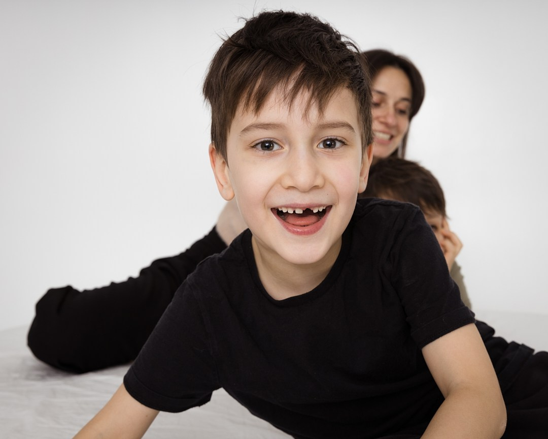 ZARA WITH BOYS 2023. Portrait photographer Masha Murzha