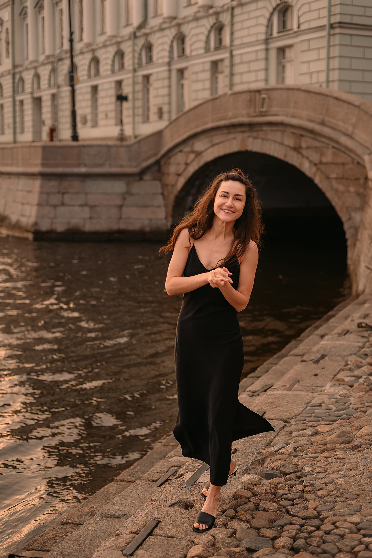 Фотосессия в СПб на рассвете. Фотограф Юлия Кондратьева