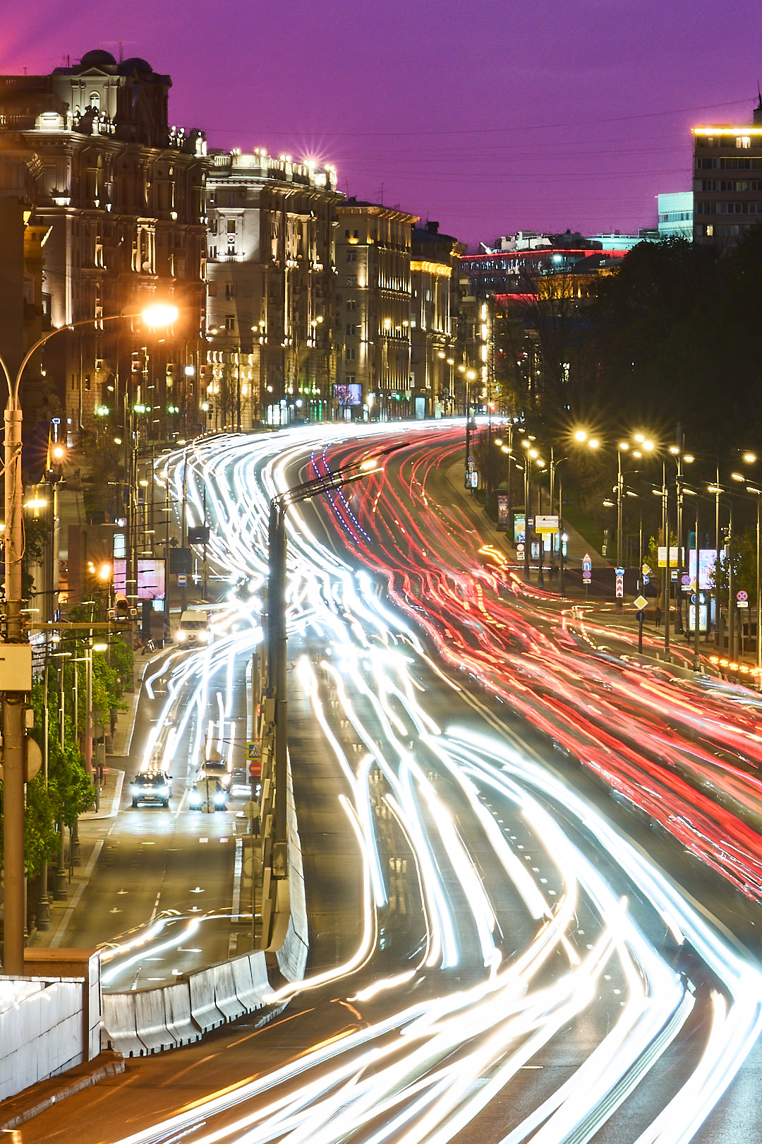 Стрит‑фото: жизнь города в кадре — реальные моменты. FM Media Сrew. Репортажные фото и видео