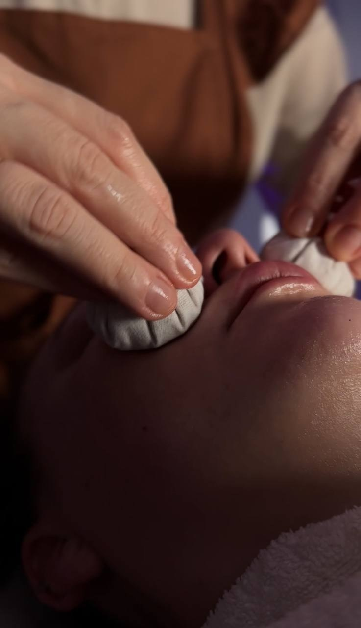 Массаж спа салон. Женский фотограф, видеограф, визуальный артист. Радужный ХМАО