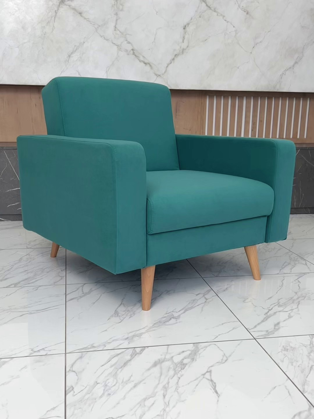 Видео в интерьере/с моделями. KED Production — продакшн из СПб. Создаём фото, видео и контент, который помогает брендам и селлерам продавать больше