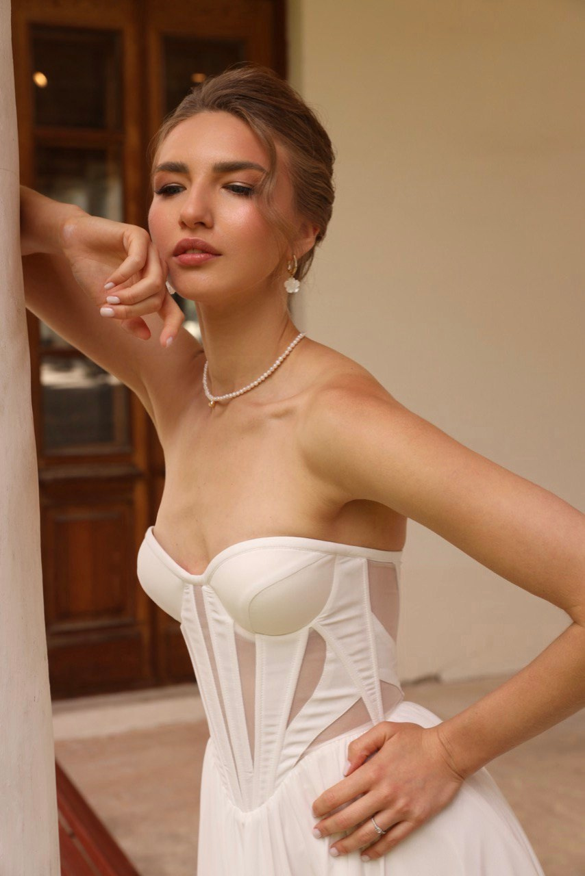 Свадебный образ макияж для невест Москве. СВАДЕБНЫЙ ВИЗАЖИСТ-СТИЛИСТ МОСКВА ЖУКОВСКИЙ ПРИЧЕСКИ МАКИЯЖ БРОВИ РЕСНИЦЫ ВЫЕЗД