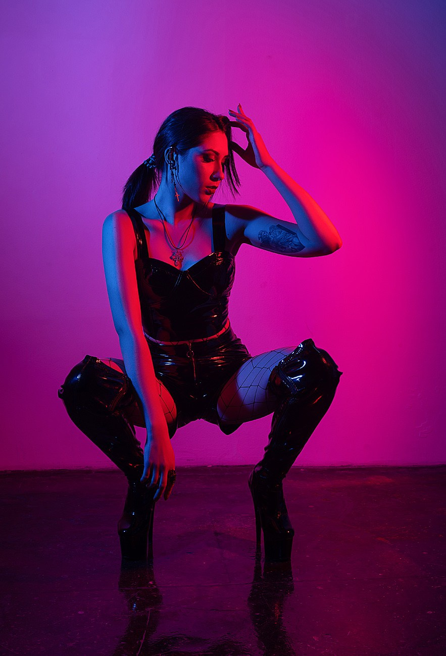 Неон. Свадебный и семейный фотограф в Туле Ксения Сильвер