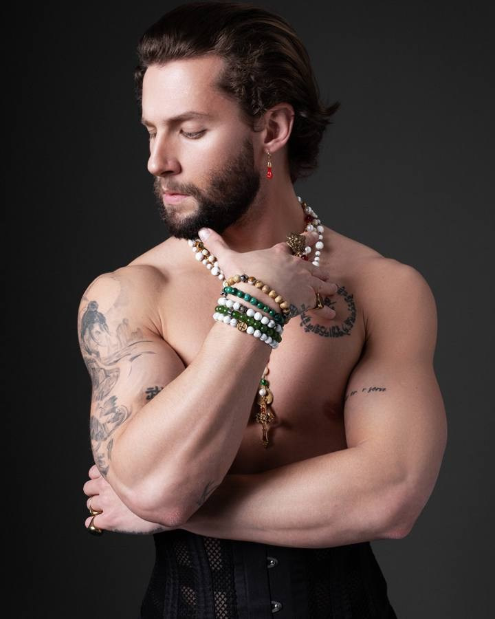 Антон. DEWA | фотостудия для маркетплейсов